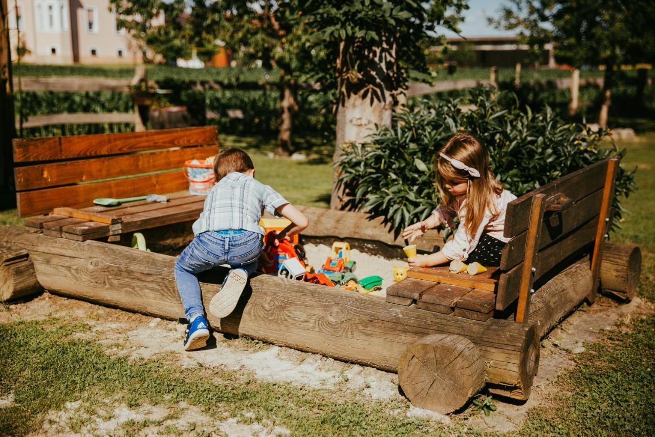 Treehouse Drevesna Hiska Strkovo Gnezdo Ranc Jures Hotel Ljutomer Bagian luar foto